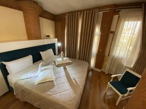 Deluxe Tek Büyük Yataklı Oda, Sigara İçilmez, Şehir Manzaralı