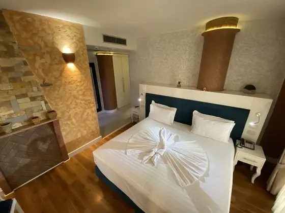 Deluxe Tek Büyük Yataklı Oda, Sigara İçilmez, Şehir Manzaralı