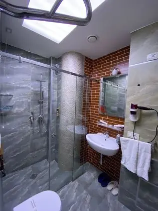 Deluxe Tek Büyük Yataklı Oda, Sigara İçilmez, Şehir Manzaralı