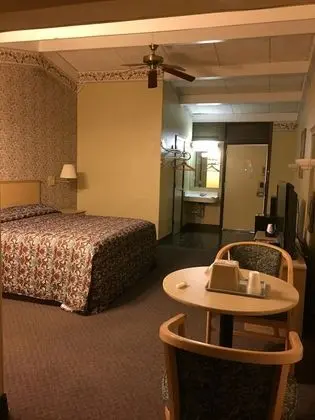 Oda, 1 En Büyük (King) Boy Yatak, Sigara İçilmez (Jacuzzi)