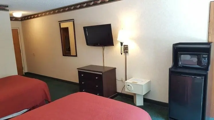 Traditional Tek Büyük Yataklı Oda