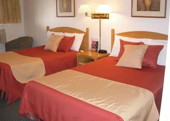 Standard Room with 2 Beds, Non Smoking