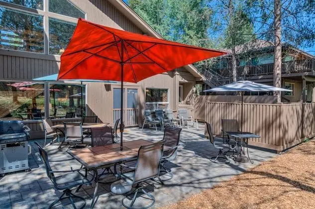 Ev, Birden Çok Yatak (Red Cedar - Unit 30)