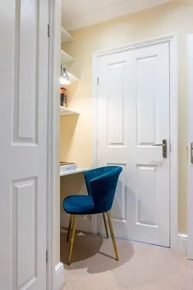 Family Ev, Özel Banyo, Bahçe Manzaralı (Red Cherry House)