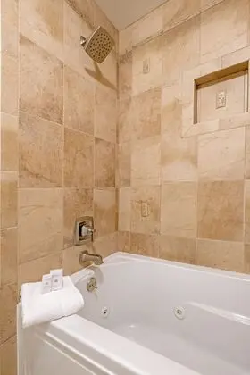 The Highland One Bedroom Suite