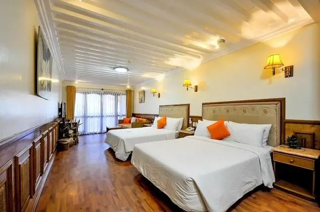 Suite Poolview