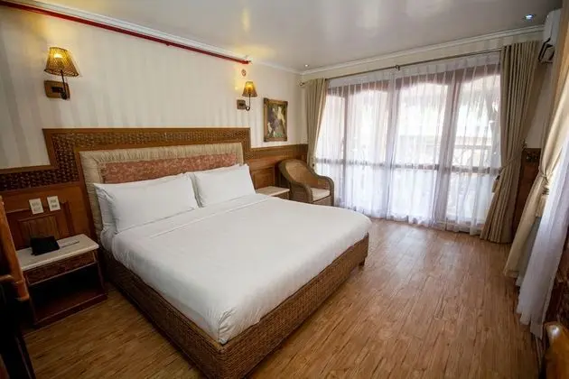 Suite Poolview