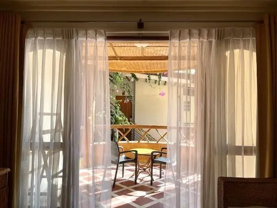Suite Poolview