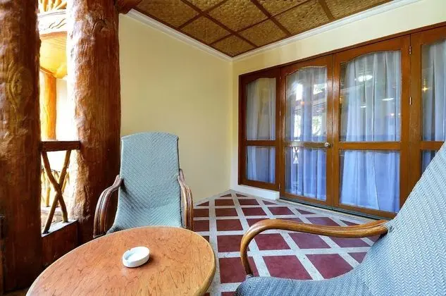 Suite Poolview