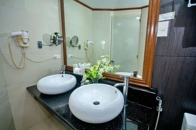 Suite Poolview