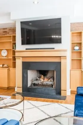 Apart Daire (3-KING Beds Center Of D-TWN LUXURY On)