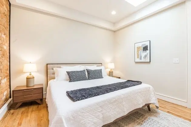 Apart Daire (3-KING Beds Center Of D-TWN LUXURY On)