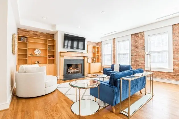 Apart Daire (3-KING Beds Center Of D-TWN LUXURY On)