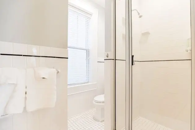 Apart Daire (3-KING Beds Center Of D-TWN LUXURY On)