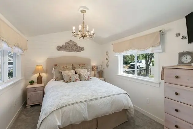 Ev (2 Bedrooms)