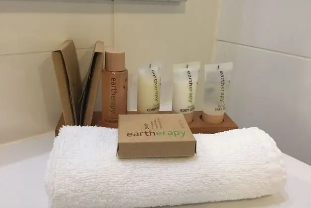 Standard Oda, Sigara İçilmez, Balkon (Redearth Disabled Room)