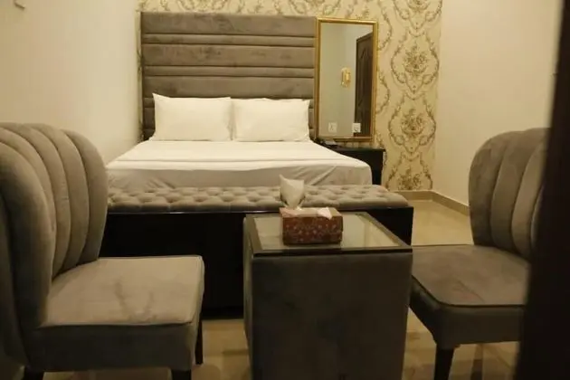 Deluxe Tek Büyük Yataklı Oda