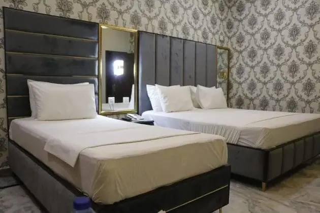 Deluxe Üç Kişilik Oda
