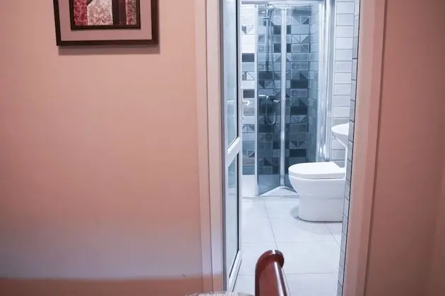 City Tek Büyük Yataklı Oda