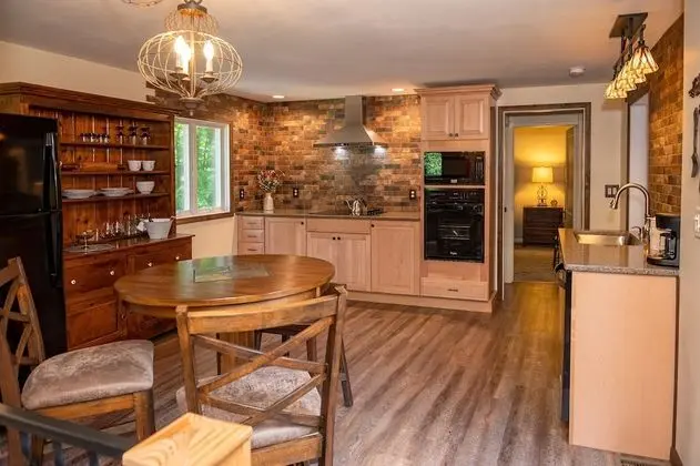 Romantic Süit, Özel Banyo (Farmhouse Suite)