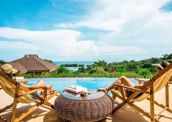 Luxury Villa, 3 Yatak Odası, Denize Sıfır