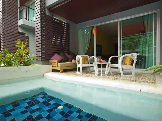 Deluxe Oda, Havuz Kullanımı