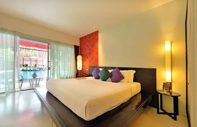 Deluxe Oda, Havuz Kullanımı