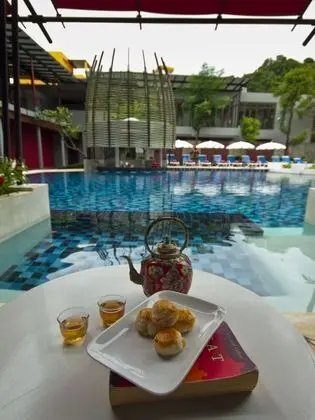 Deluxe Oda, Havuz Kullanımı