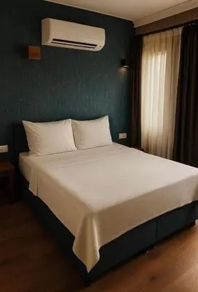 Çift Kişilik, Kara Manzaralı