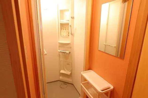 Family Oda, Ortak Banyo (with Shower)