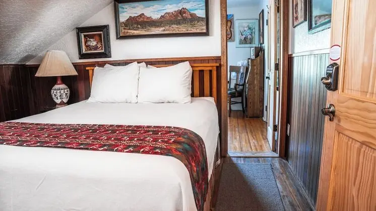 Deluxe Süit (Sunrise Suite 2nd floor, No Pets)
