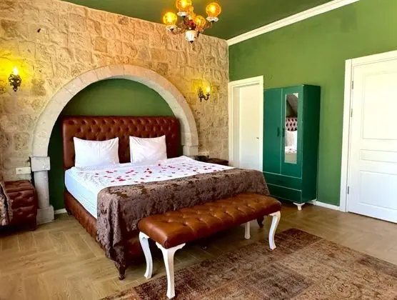 Jakuzili Balayı Odası, Bahçe Manzaralı, Jakuzili