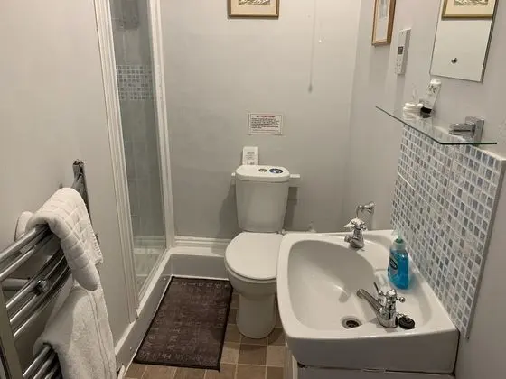 İki Ayrı Yataklı Oda, Banyolu/Duşlu (Shower)