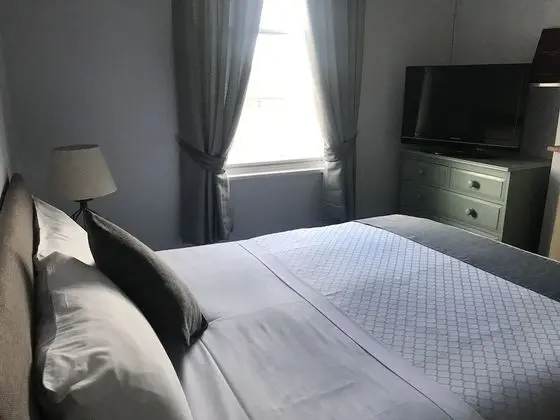 Tek Büyük Yataklı Oda, Özel Banyo (External)