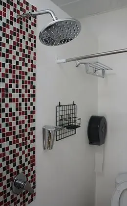 6 - Beds Mixed Dorm
