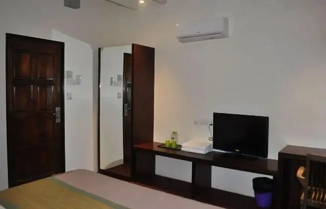 Superior Double (Shared Bathroom)