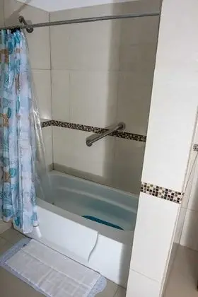 Luxury Tek Büyük Yataklı Oda