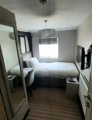 Tek Kişilik Oda, Banyolu/Duşlu