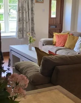 Kır Evi, Banyolu/Duşlu, Avlu Manzaralı (Cottage)