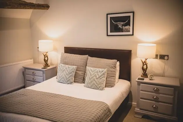 Tek Büyük Yataklı Oda, Banyolu/Duşlu