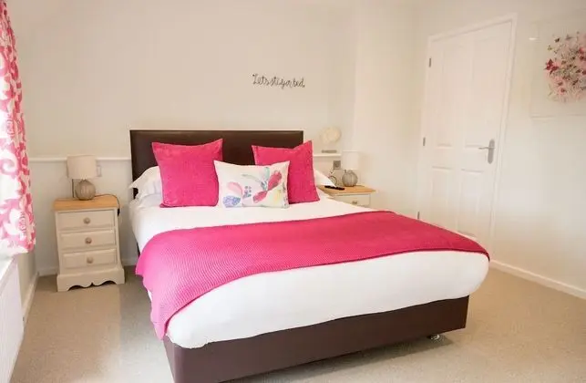 Tek Büyük Yataklı Oda, Banyolu/Duşlu