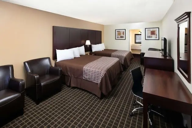 Suite, Multiple Beds, Non Smoking