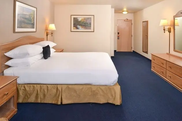 Standard Oda, 1 Büyük (Queen) Boy Yatak, Sigara İçilmez