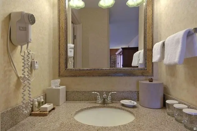 Oda, 1 En Büyük (King) Boy Yatak, Sigara İçilmez