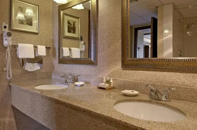 Standard Oda, 1 Büyük (Queen) Boy Yatak, Sigara İçilmez