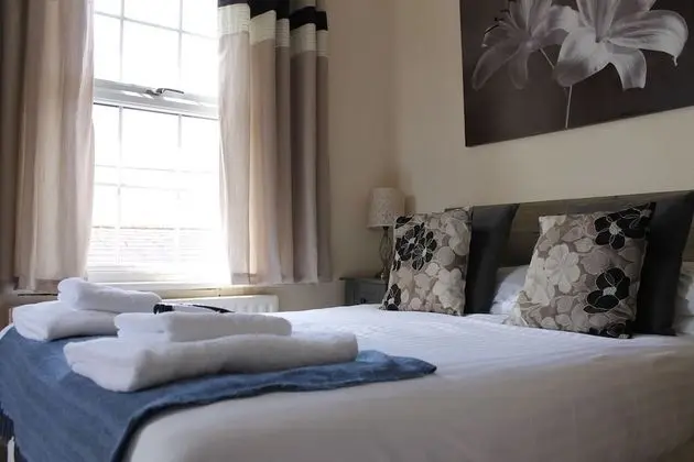 Tek Büyük Yataklı Oda