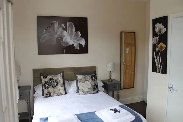 Tek Büyük Yataklı Oda