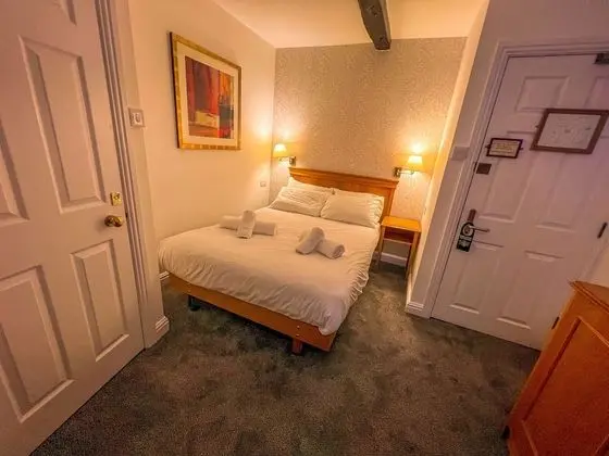 Deluxe Tek Büyük Yataklı Oda, Banyolu/Duşlu (or Shower)