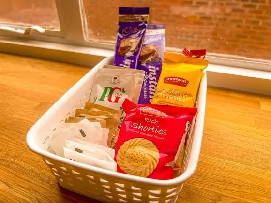 Deluxe Tek Büyük Yataklı Oda, Banyolu/Duşlu (or Shower)
