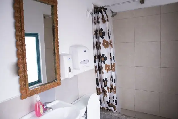 Dört Kişilik Oda, Özel Banyo